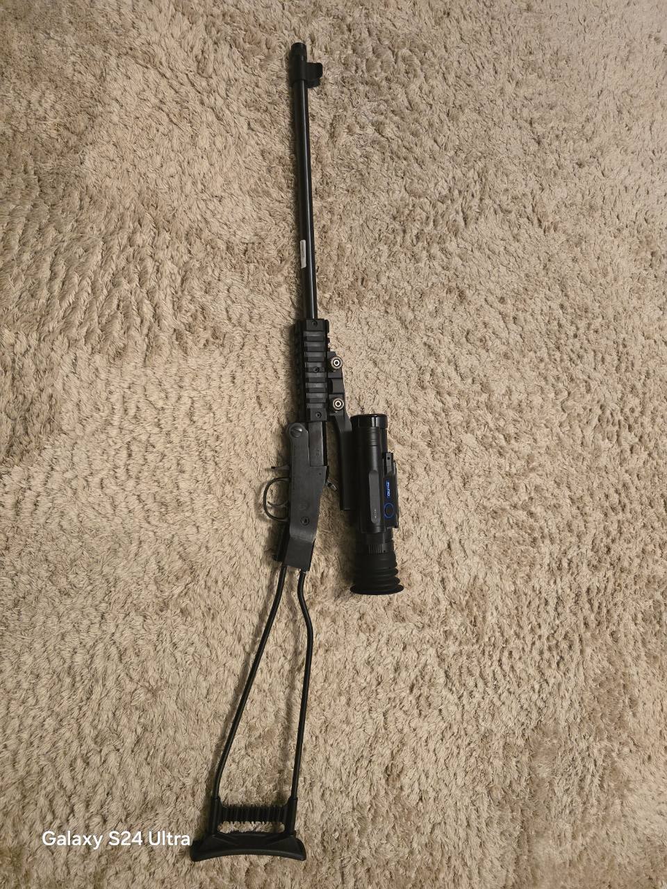 Chiappa Little Badger Single Shot Rifle + Pard noc/dan optika