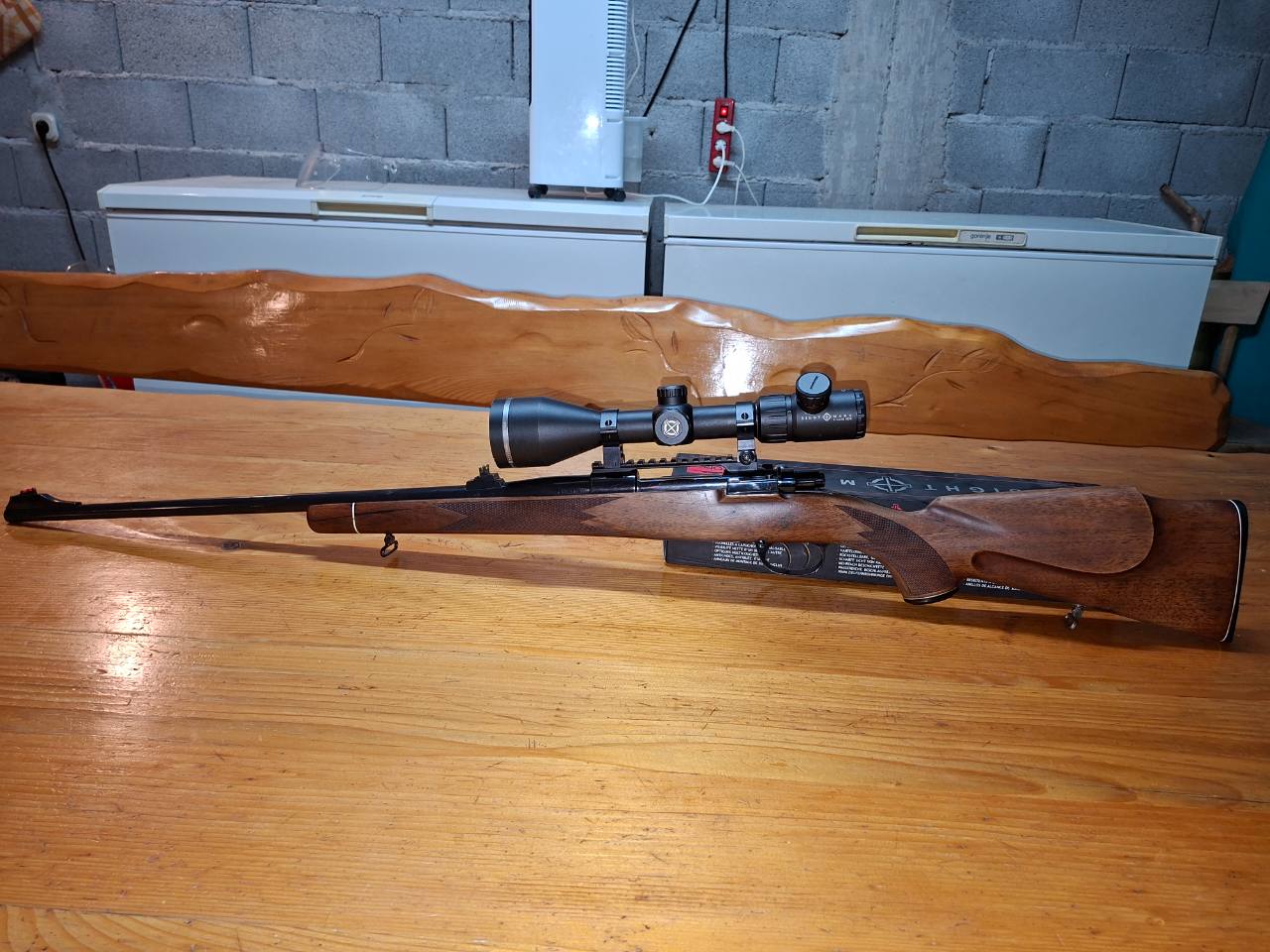 Karabin Crvena Zastava s optikom
