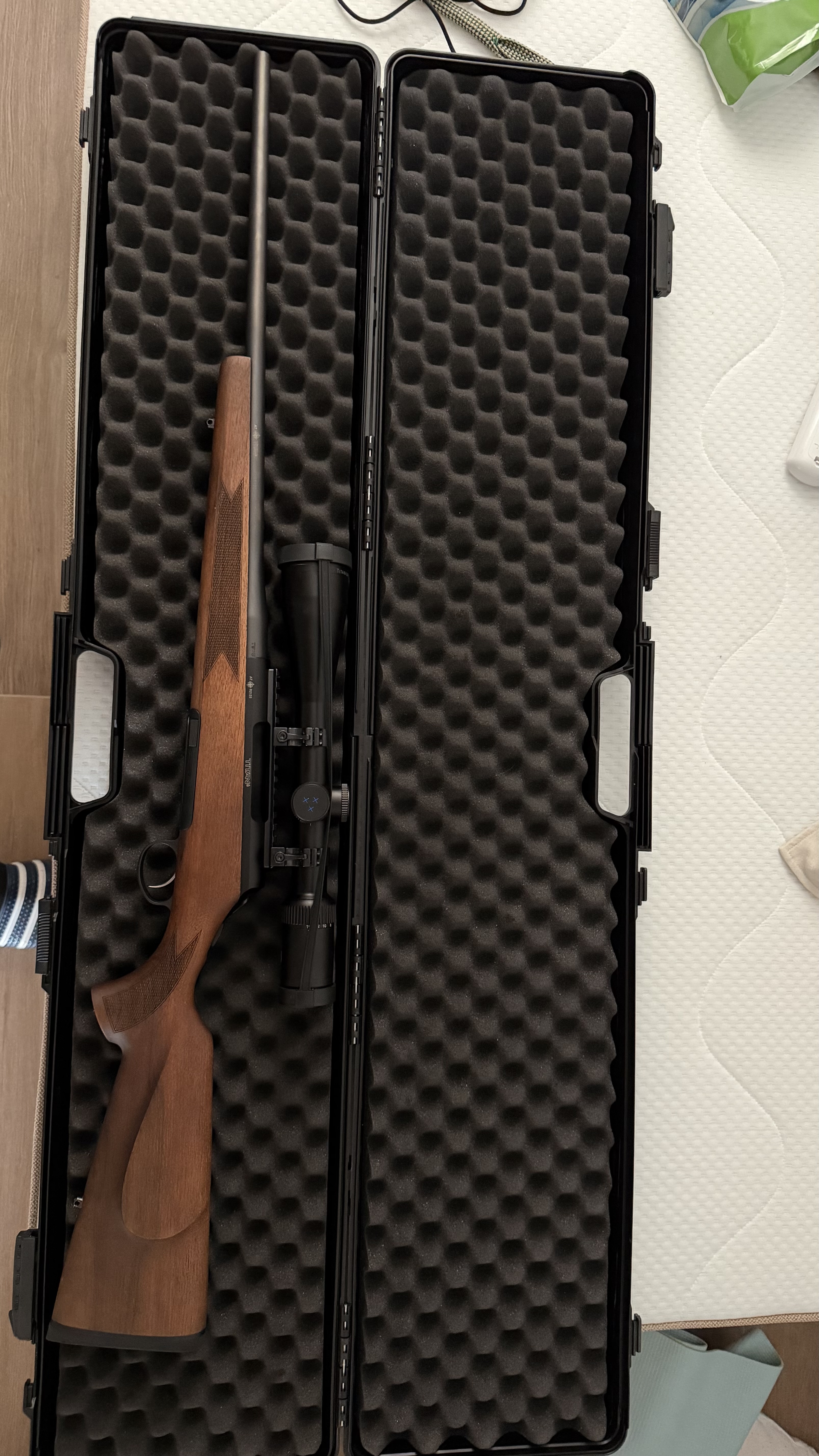 ROSSLER TITAN 6 cal. 30.06 NOVO + STEYR L2-A2 MF
