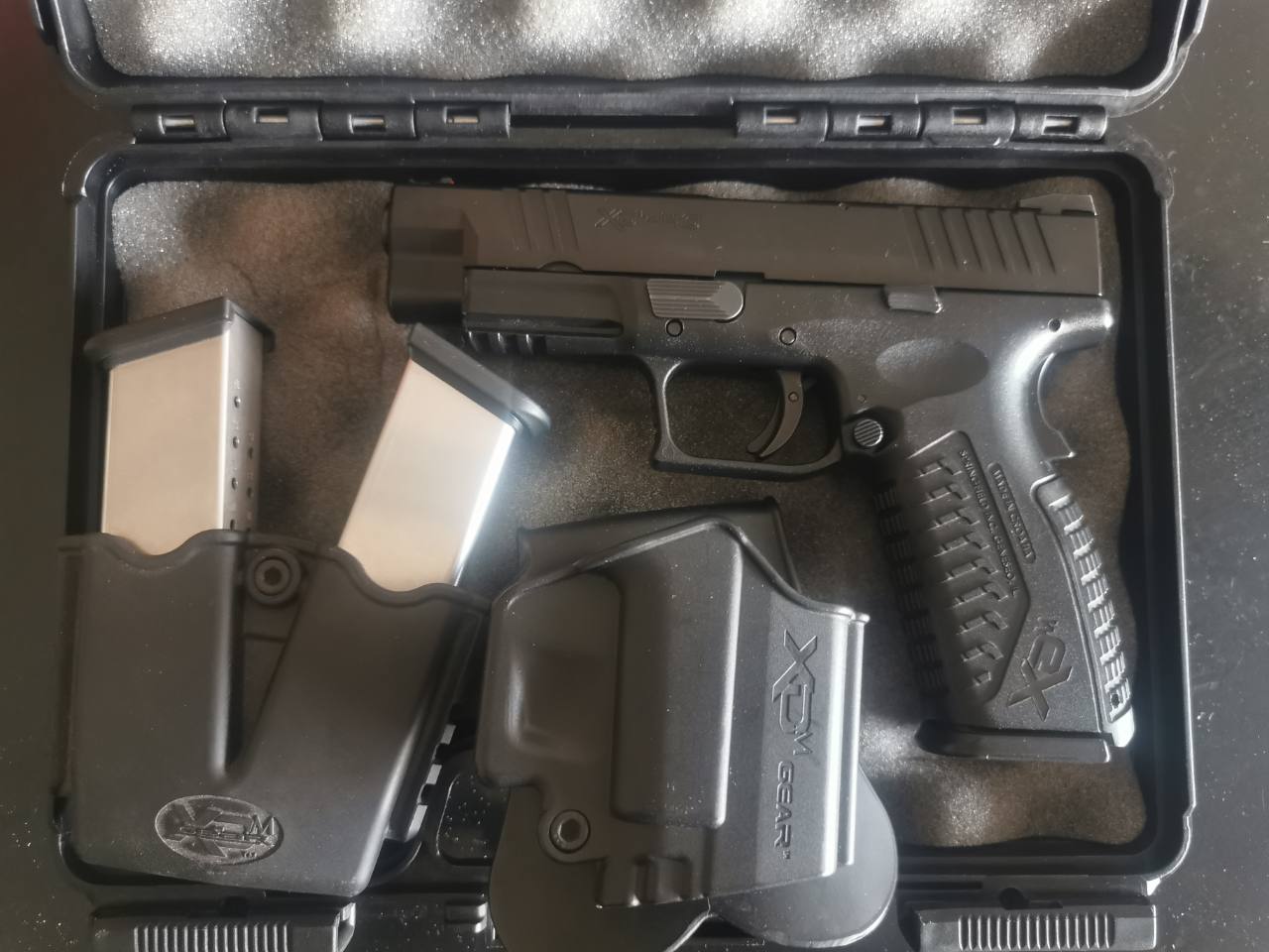 XDM pištolj 4″ 40 S&W
