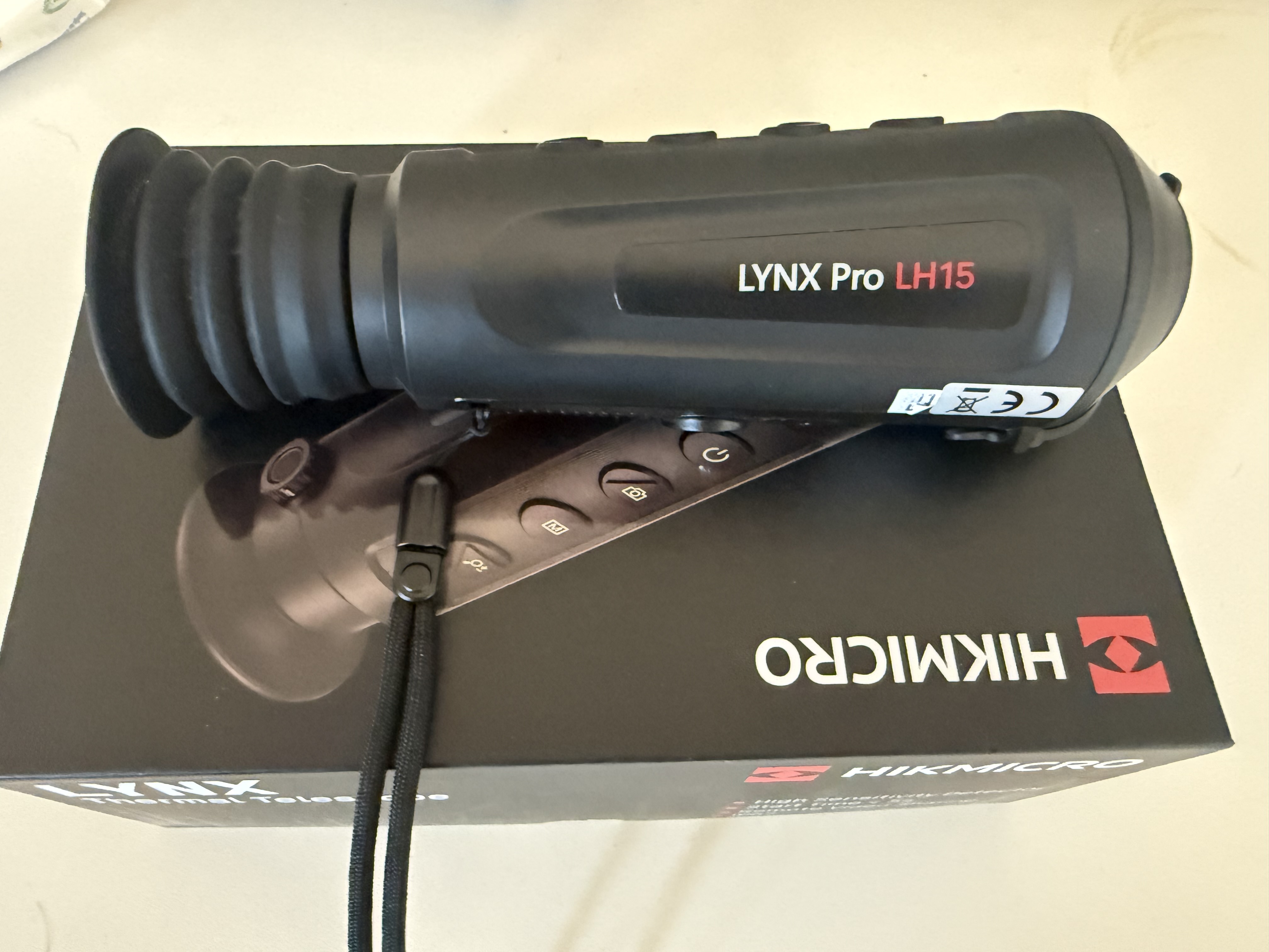 Prodajem dan/noč optiku Aurora DNV mod.8010 i termalni osmarač Hikmicro LYNX Pro LH15
