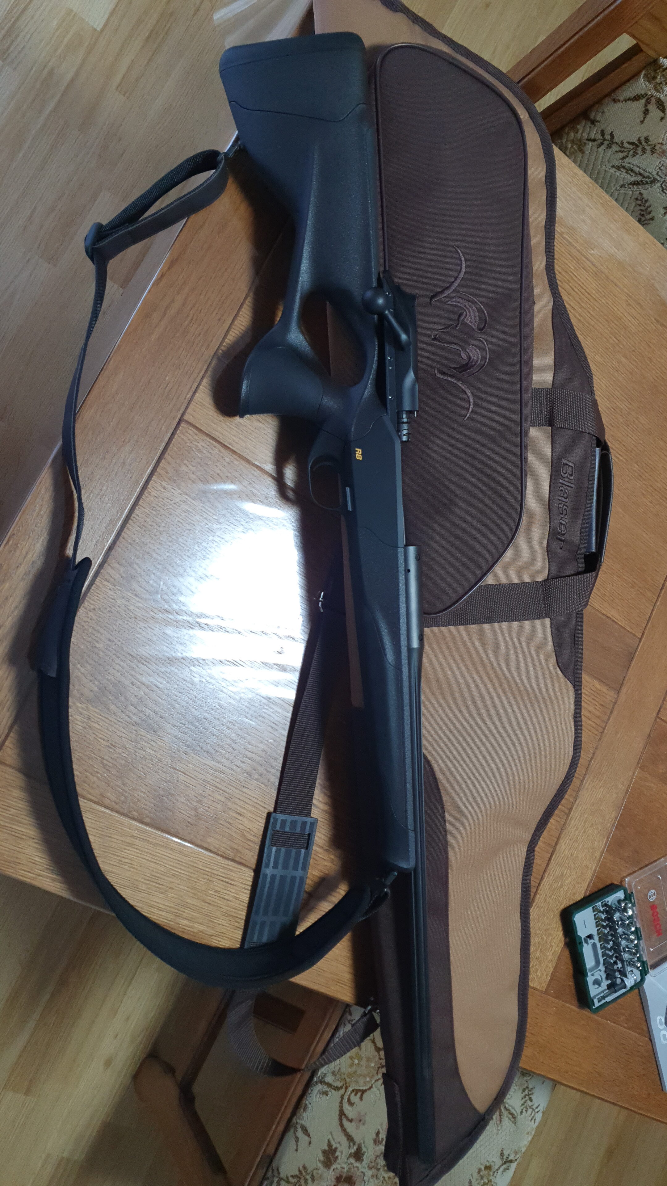 Blaser R8