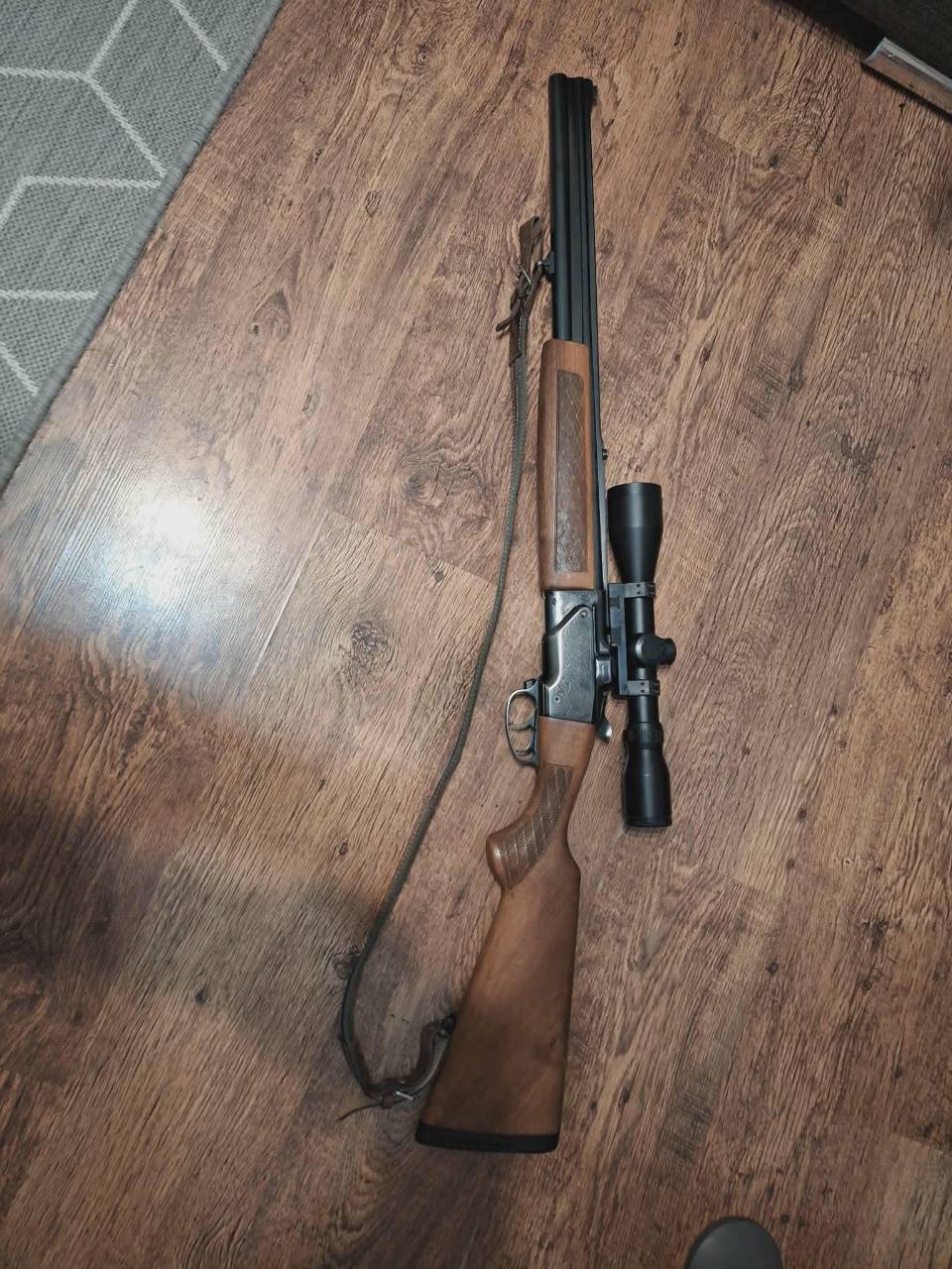 Puška sa kombiniranim cijevima ZH304 u odličnom stanju