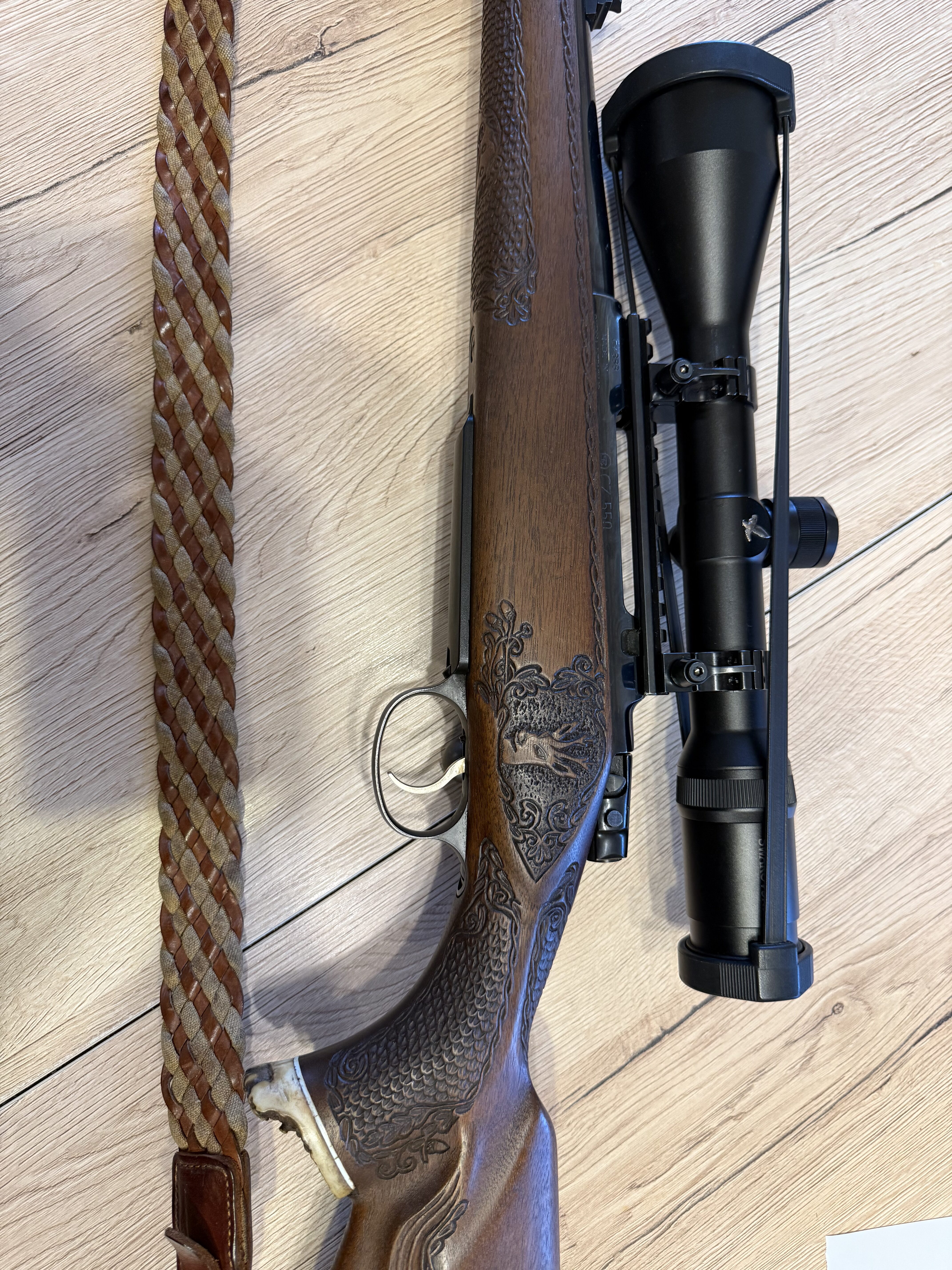 Karabin CZ550