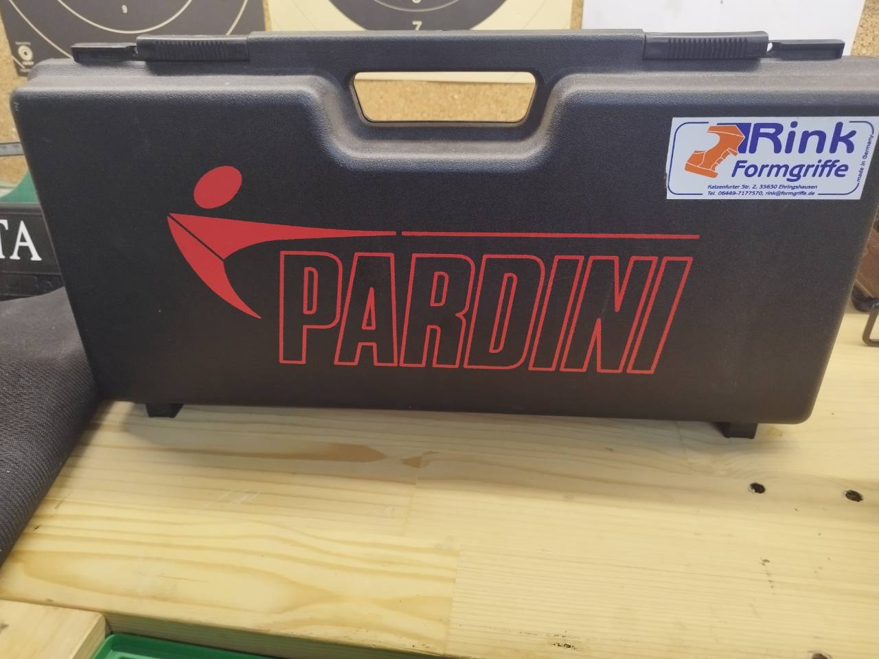 Sportski Pištolj