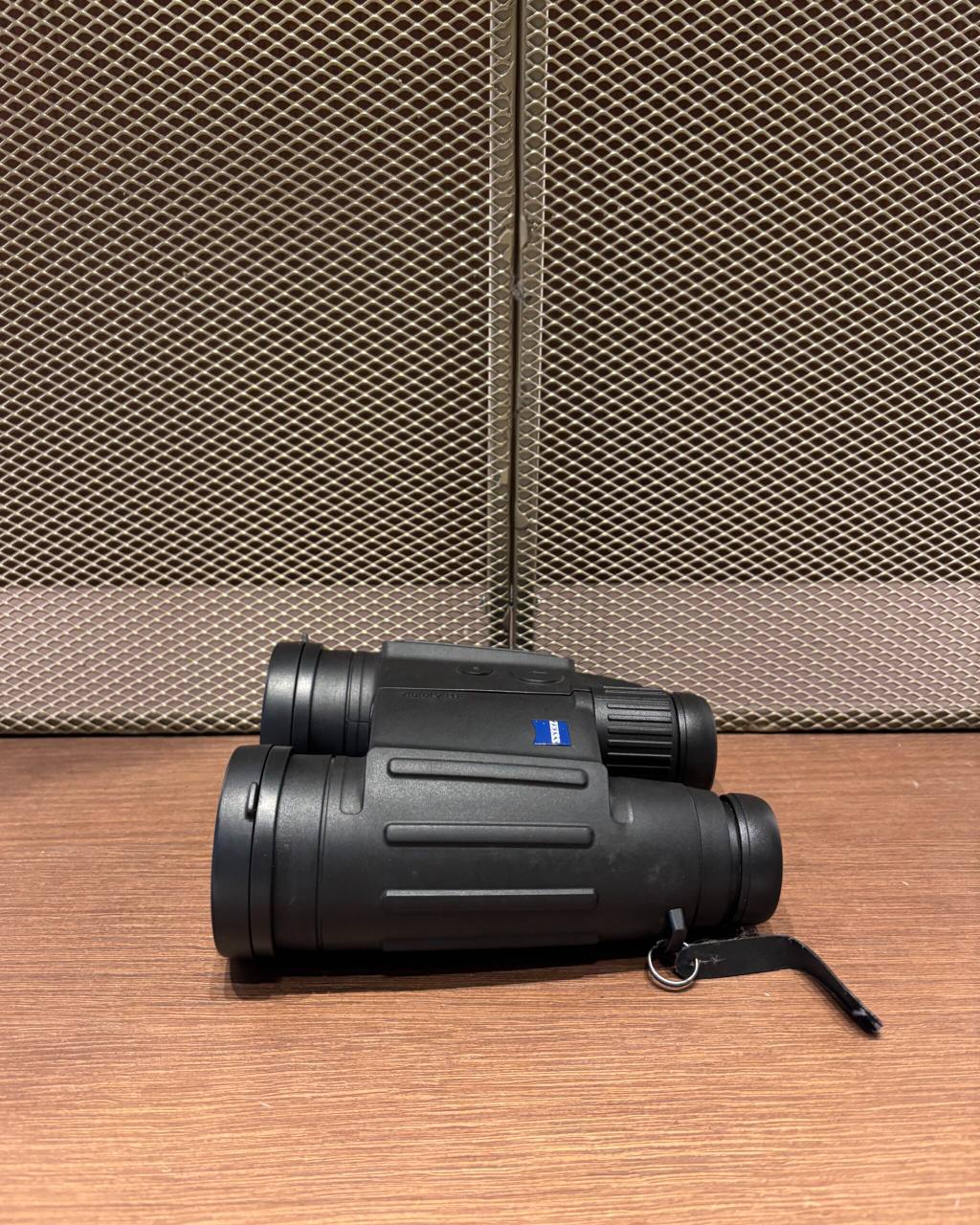 Dalekozor Zeiss Victory 10×45 rf t