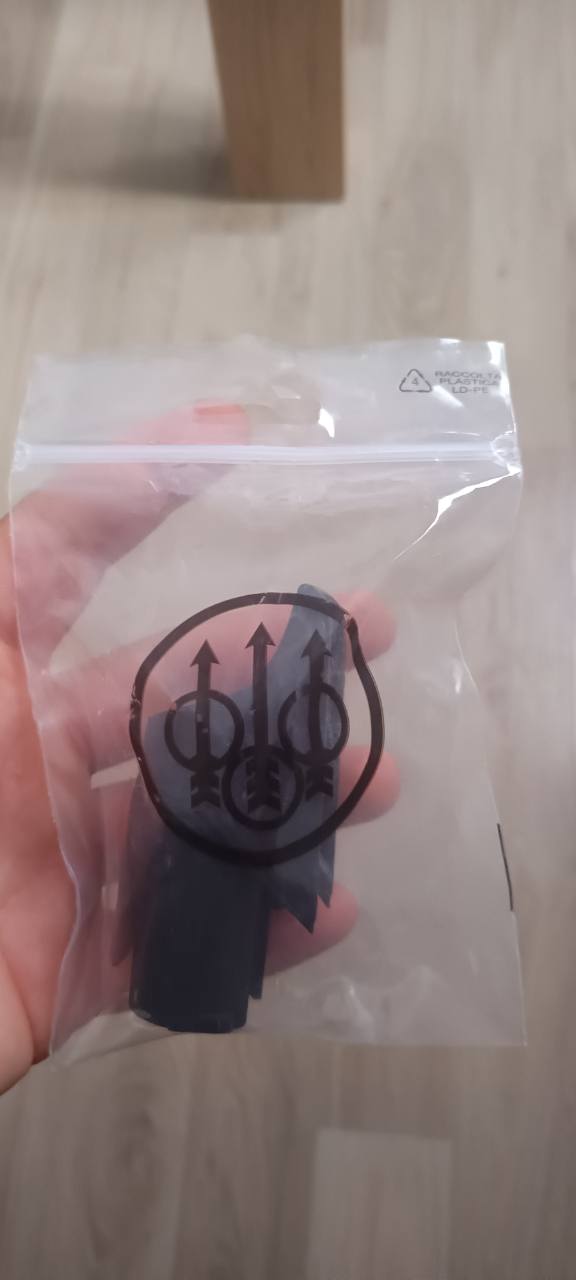 Beretta a400 plasticni dio podkundaka…. Novo!!!
