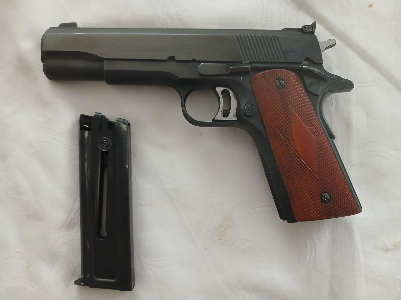 Colt pistolj