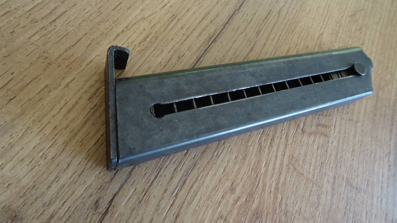 Spremnik za pištolj LAHTI M 40 kal. 9 mm