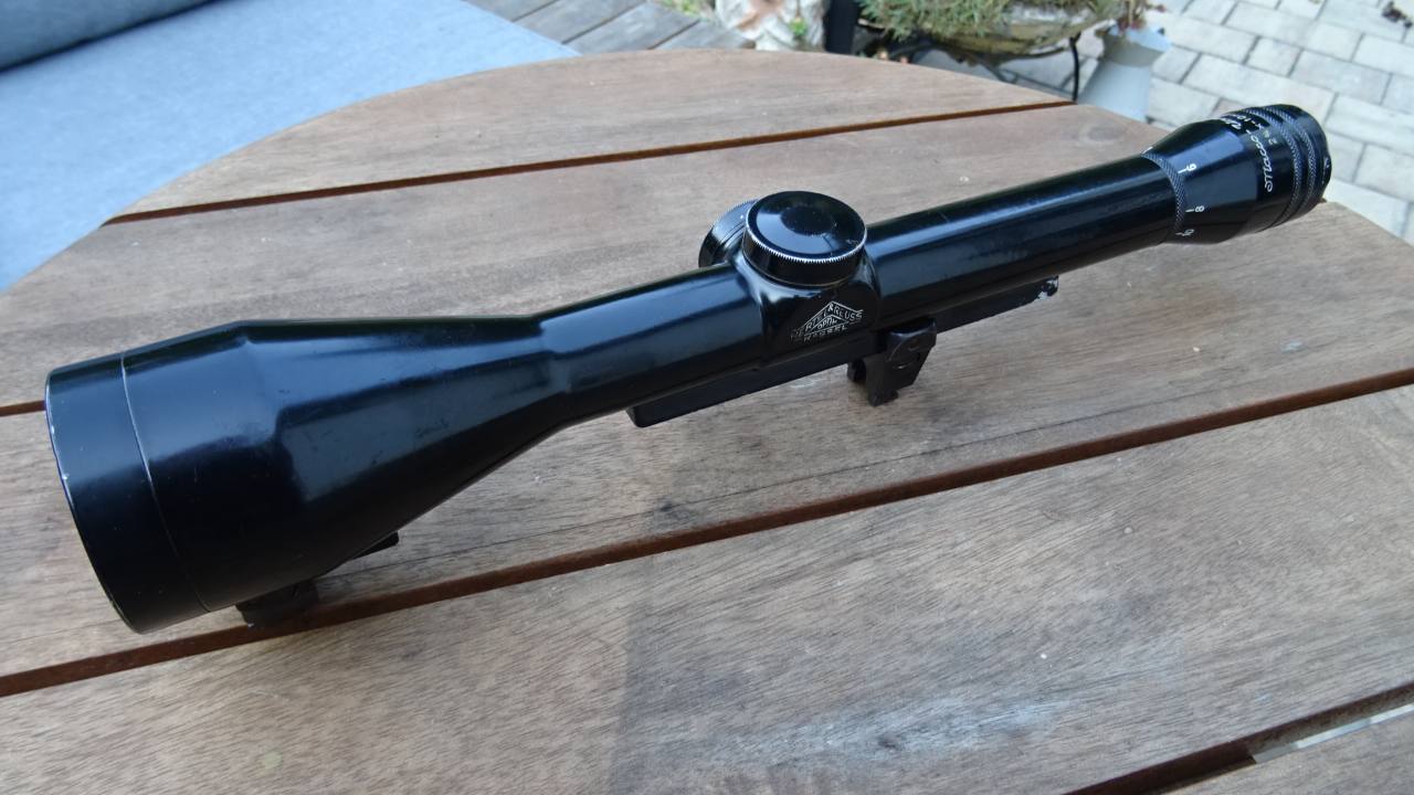 Optika Hertel & Reuss Kassel 2.3-4 – 10 x 42