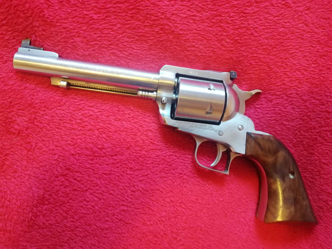 Revolver Ruger New model Super Blackhawk