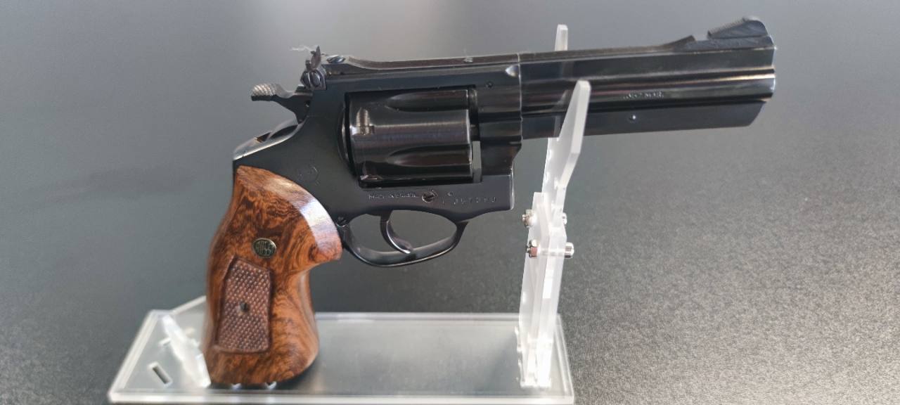 Revolver Rossi 971 .357 u odličnom stanju