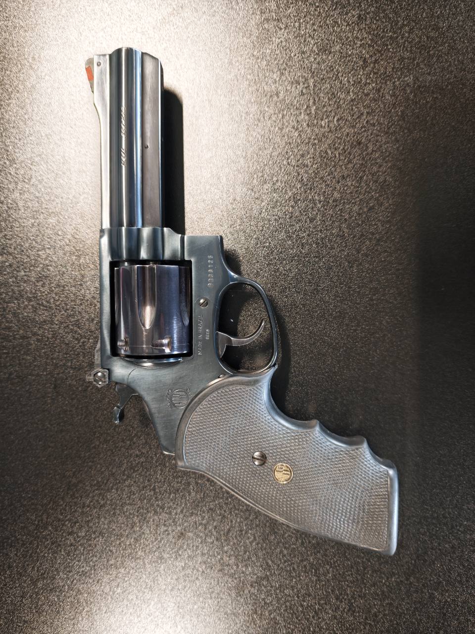 Revolver Rossi 971 .357 u odličnom stanju