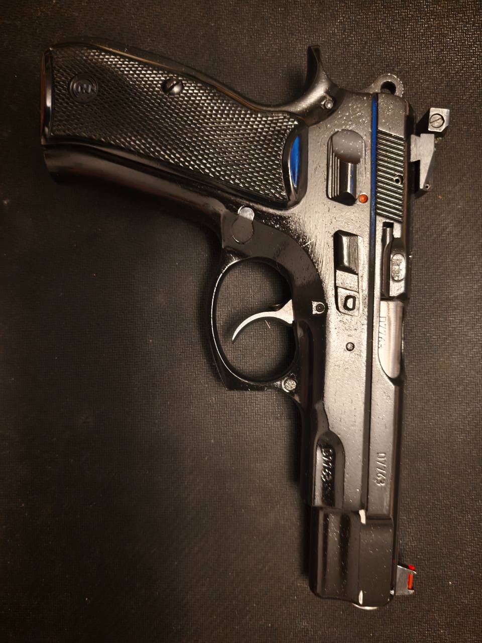 CZ 85B 9×19
