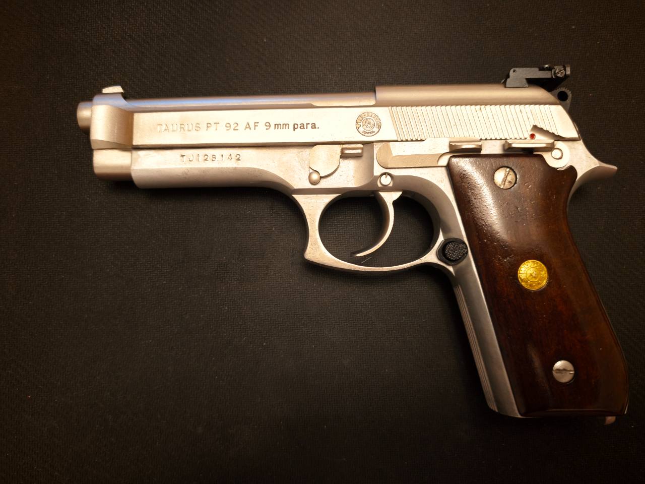 Taurus PT92AF 9×19
