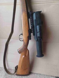 Crvena zastava 8×57