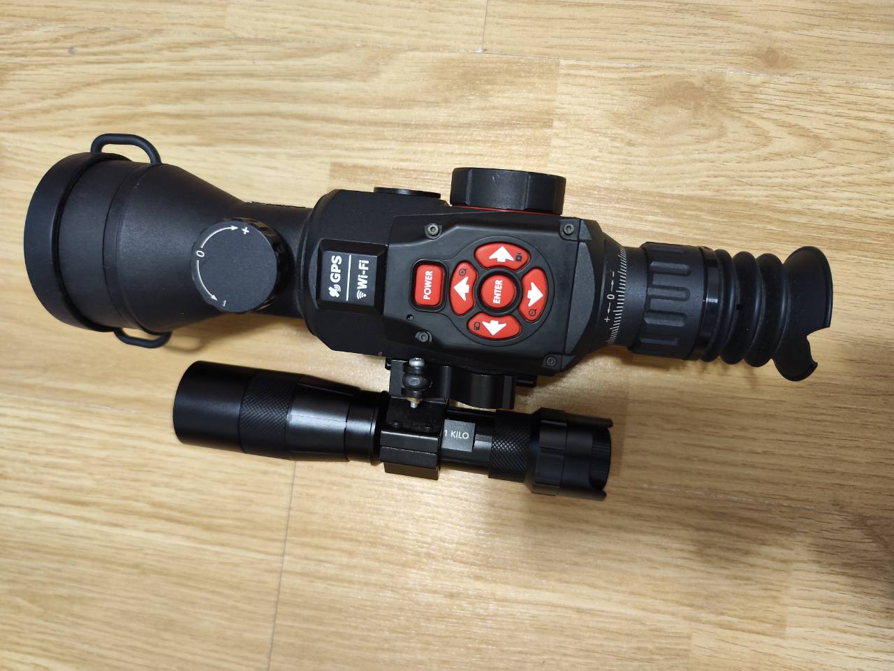 Prodajem ATN 5-20×50