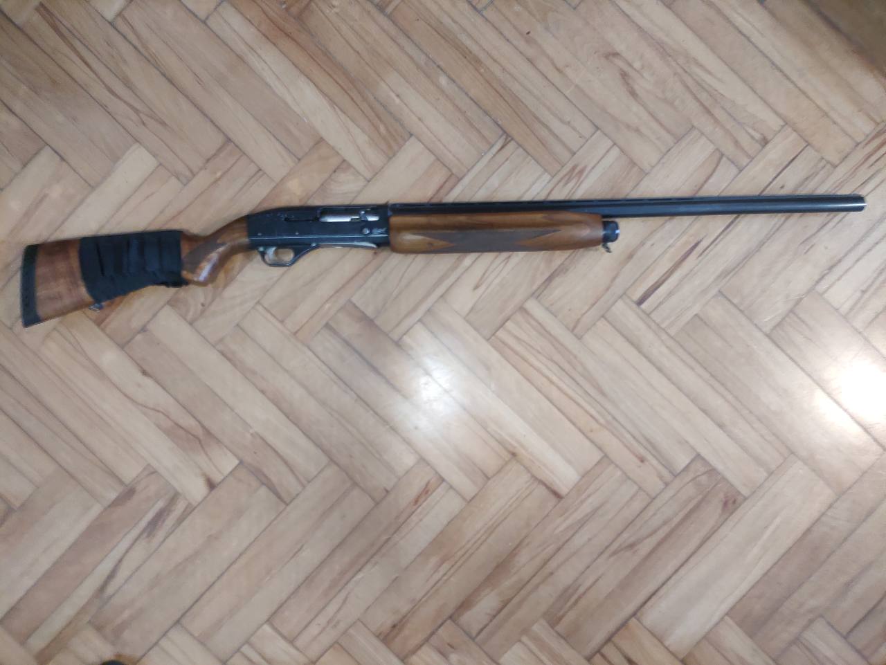 Poluautomatska sačmarica 12/89 Baikal Supermagnum