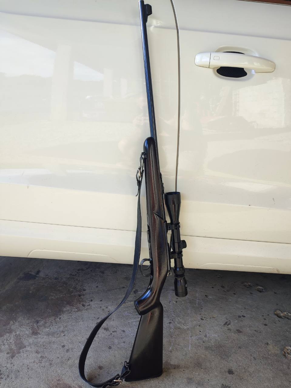 Malokalibarska puška Norinco s optikom Nikko Stirling 3-9×40