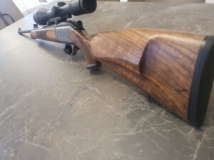 Blaser R93 luxuz sa optikom
