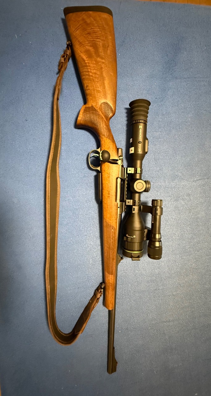 Karabin CZ 557 sa optikom
