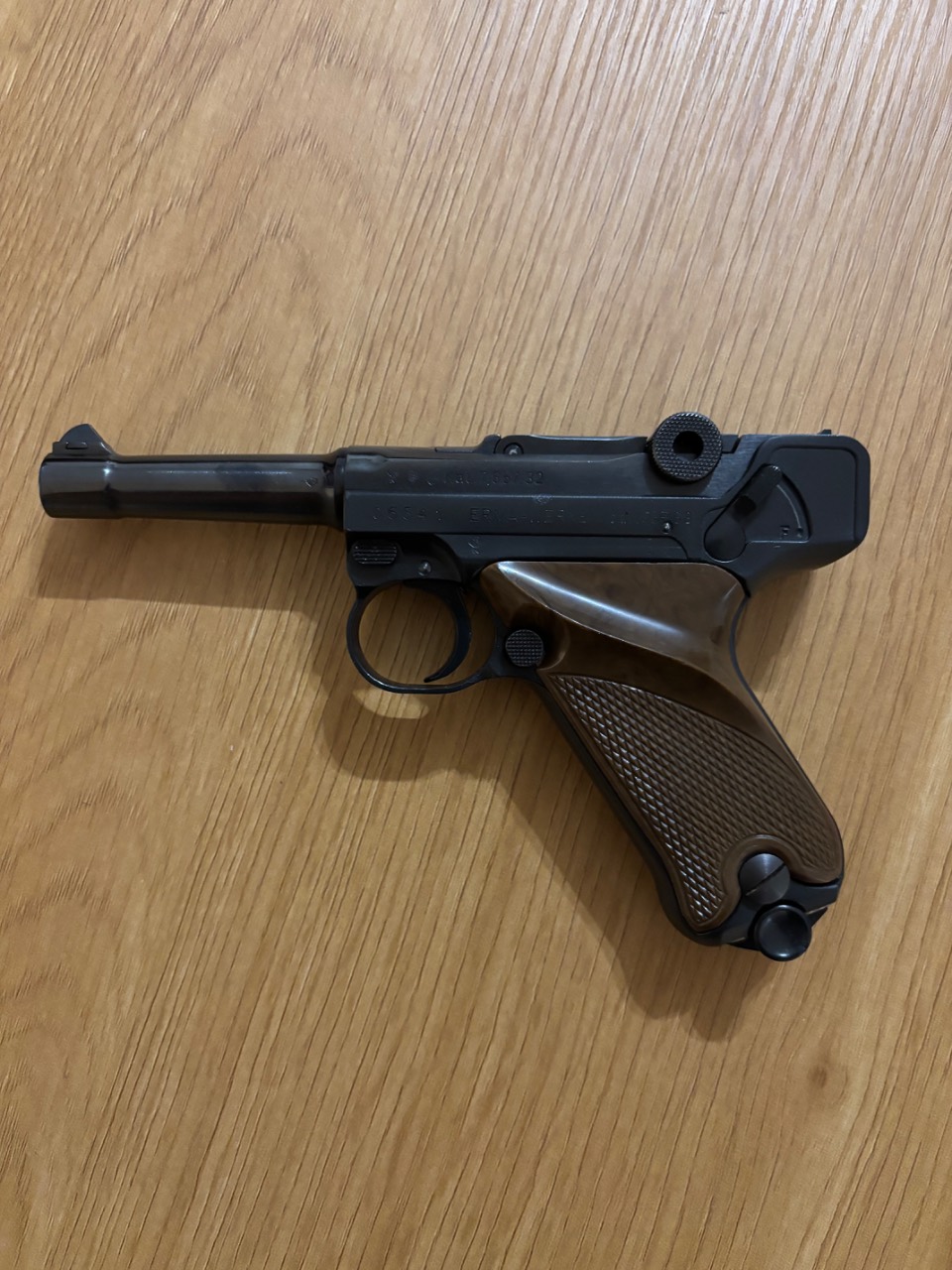 Luger (Erma KGP)
