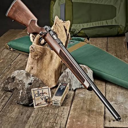 ČZ457 Varmint 20″ bull cijev sa orahovim kundakom – tek razrađena