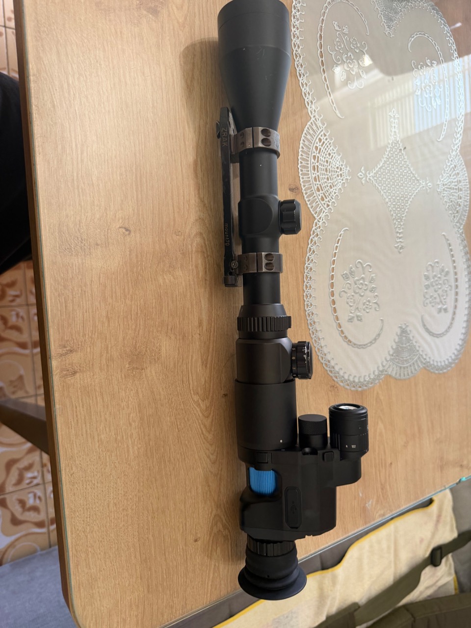 Optika sa pard nastavkom