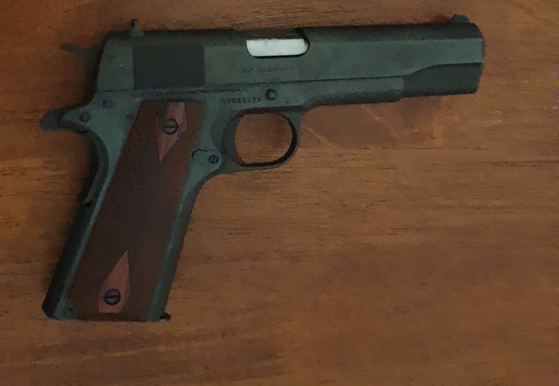 Colt 1911 government classic