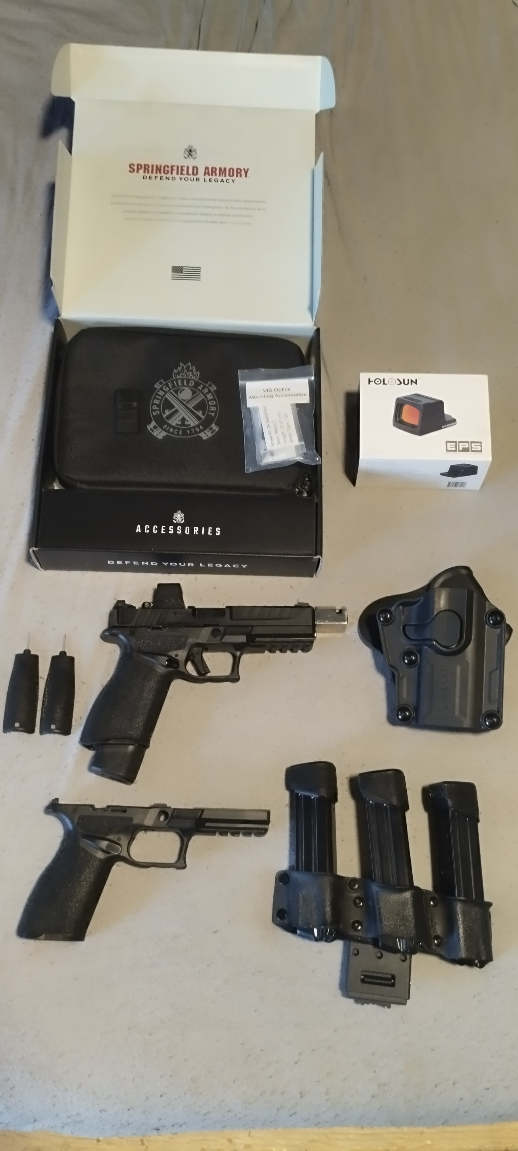 HS Echelon 5.28” TB + Holosun EPS (2 MOA)