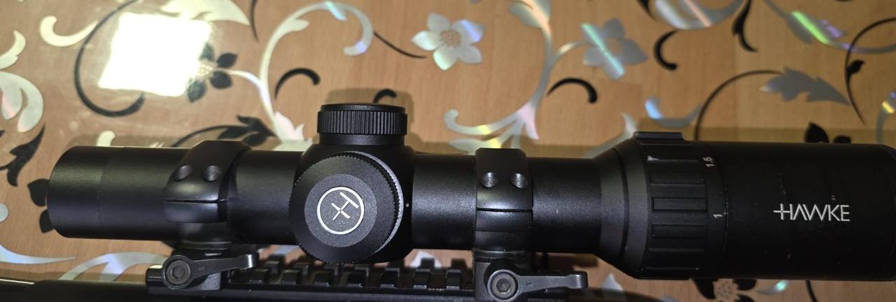 Hawke 1-4×24 širokokutna optika