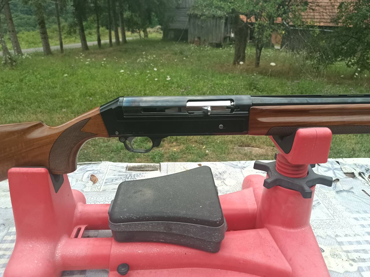 prodajem benelli sl80 20/70