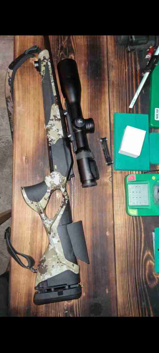Karabin blaser r8