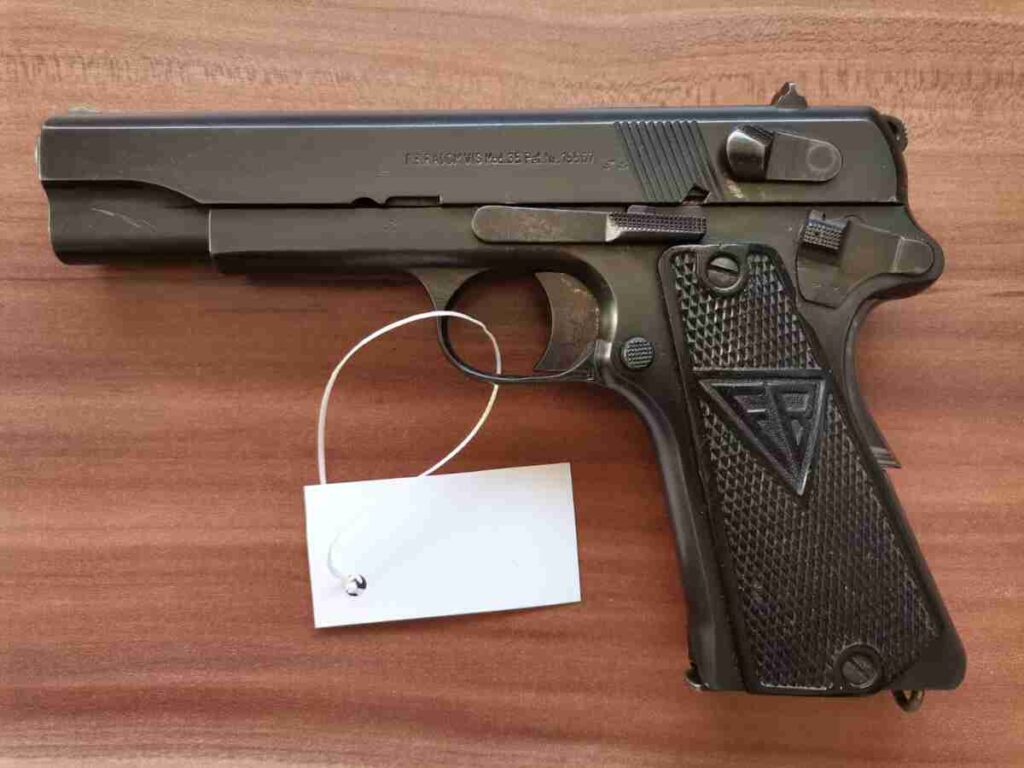 Radom Pistolj Vis M35