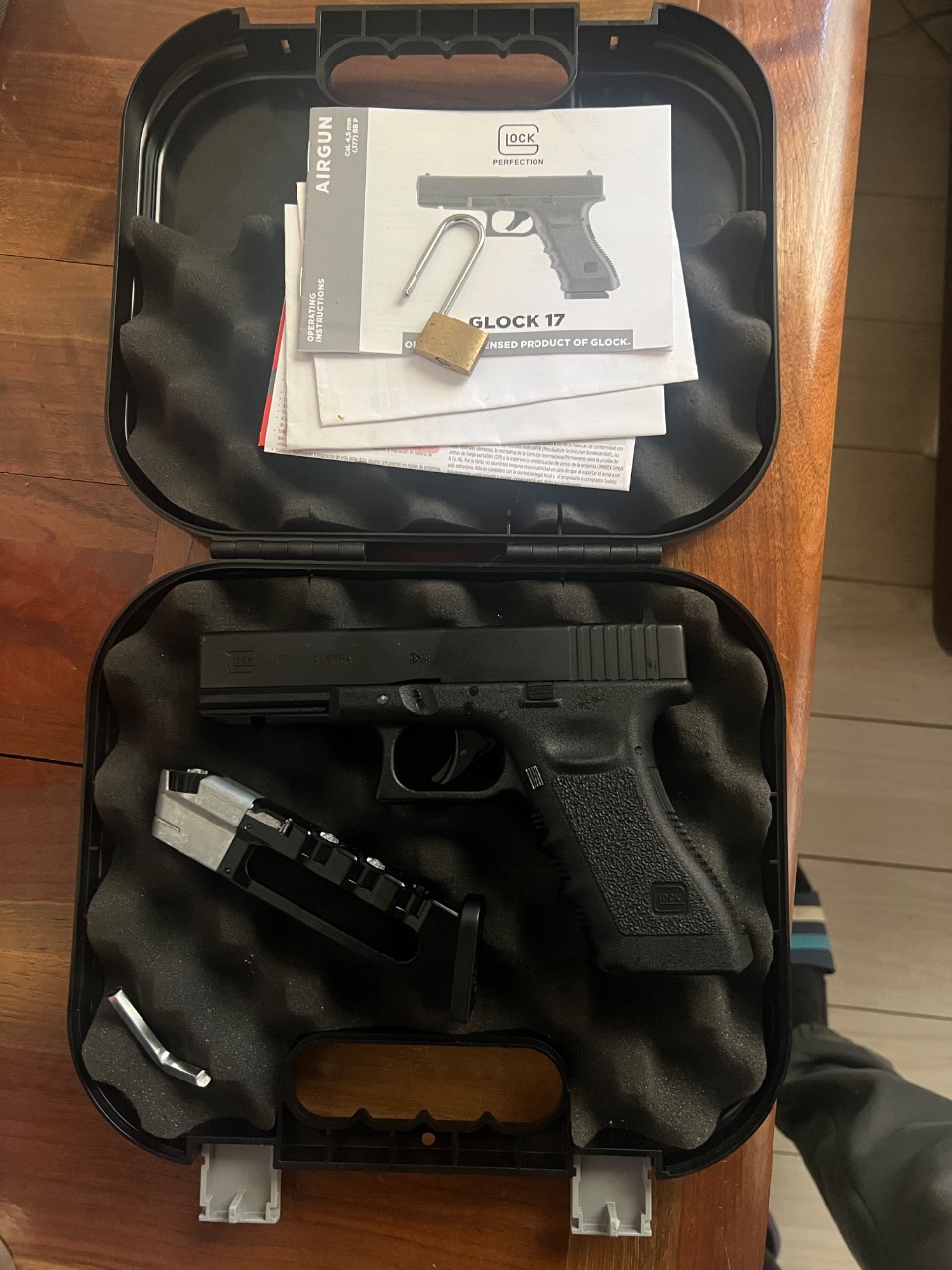 Glock 17