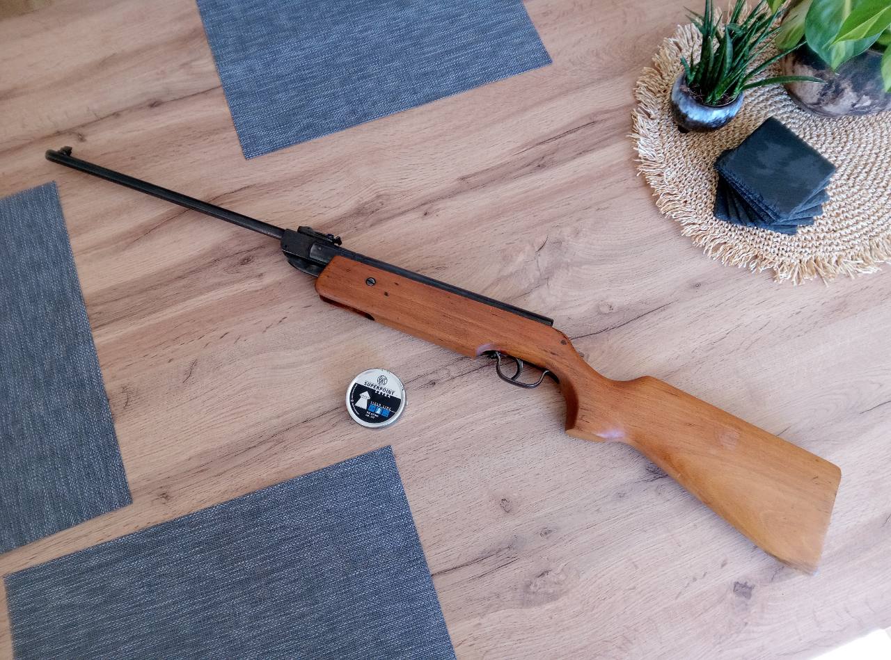 Zračna puška SUHL model 303