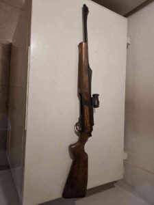 Browning Bar HC 9,3×62, stanje Novo, višak, prodaje se bez aimpointa
